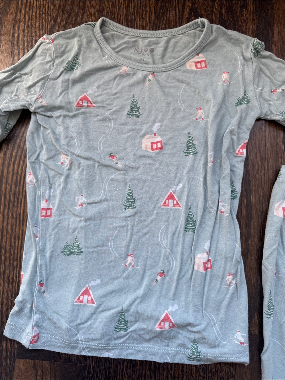 Kyte Baby Long Sleeve Pajamas in Alpine Village - 5T